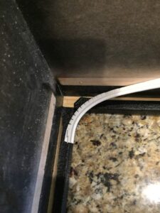 starting the white piping on the DIY Marshall 1960a